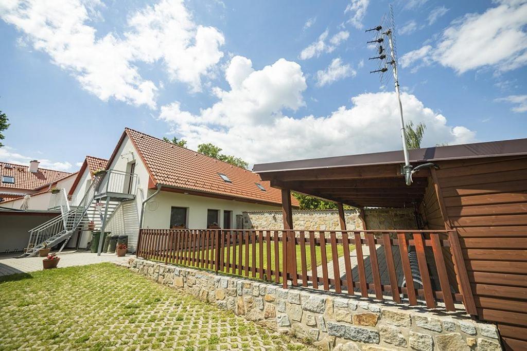 Ubytovani Na Hrazi Stankov  Exteriér fotografie